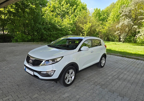 Kia Sportage cena 45999 przebieg: 178000, rok produkcji 2010 z Olkusz małe 137